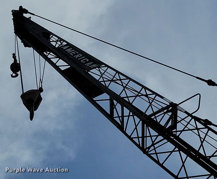 image for item DN3723 1969 American 4250 crane