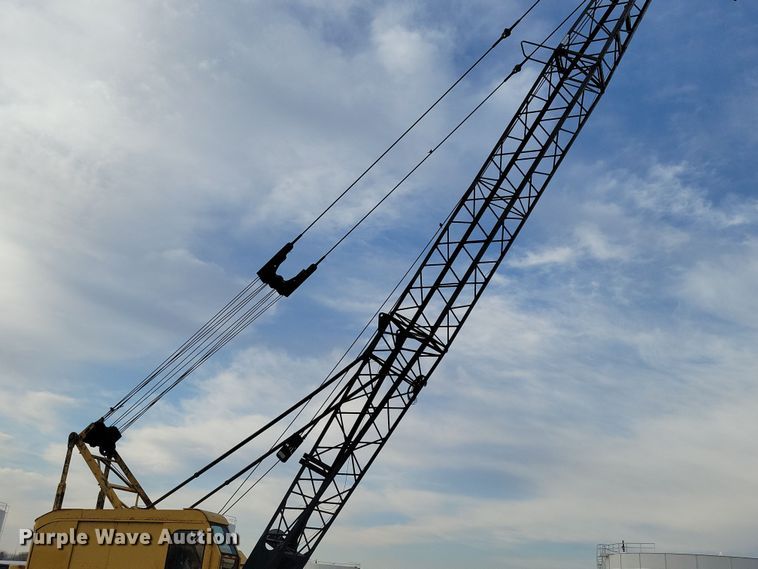 image for item DN3723 1969 American 4250 crane