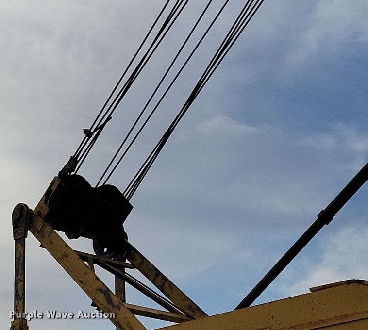 image for item DN3723 1969 American 4250 crane