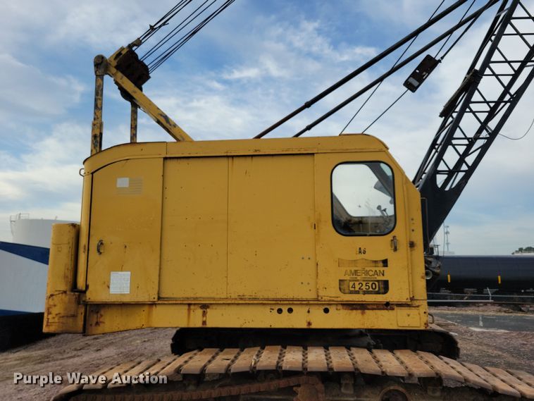 image for item DN3723 1969 American 4250 crane