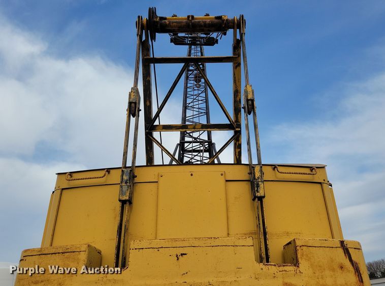 image for item DN3723 1969 American 4250 crane