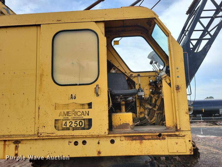 image for item DN3723 1969 American 4250 crane