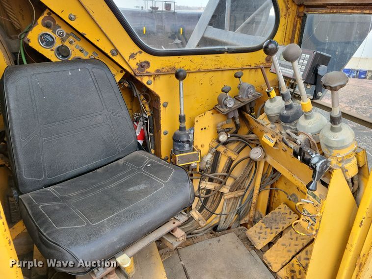 image for item DN3723 1969 American 4250 crane