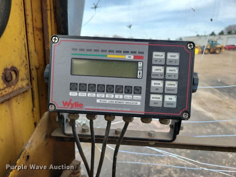 image for item DN3723 1969 American 4250 crane