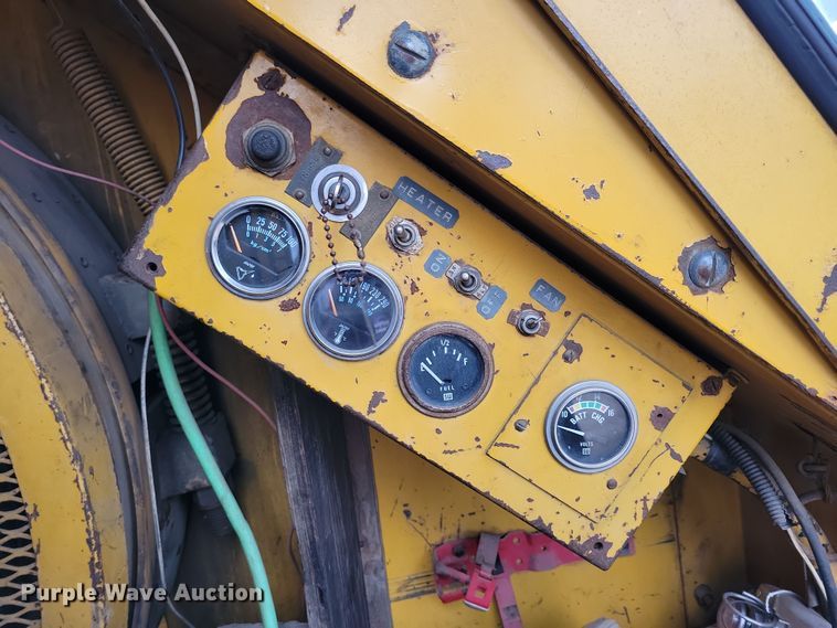 image for item DN3723 1969 American 4250 crane