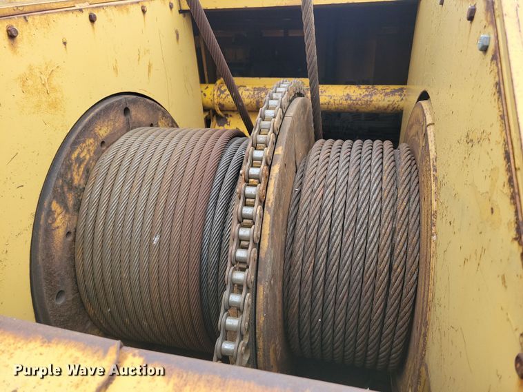 image for item DN3723 1969 American 4250 crane