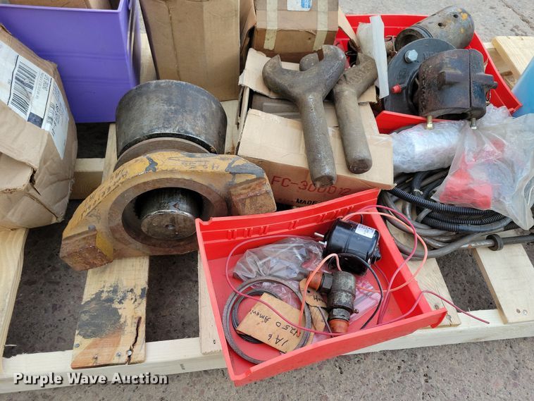 image for item DN3723 1969 American 4250 crane