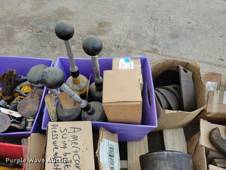 image for item DN3723 1969 American 4250 crane