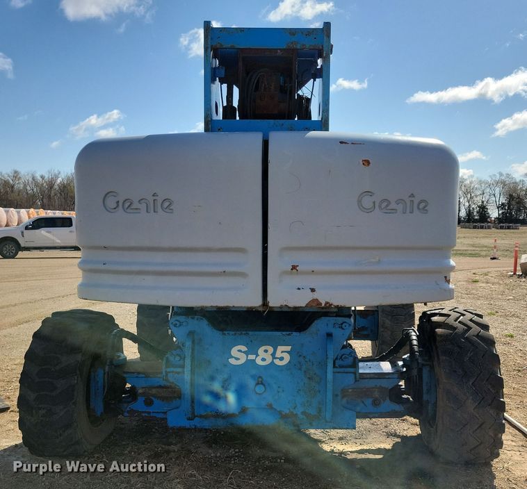 image for item DN3728 2008 Genie S-85 boom lift