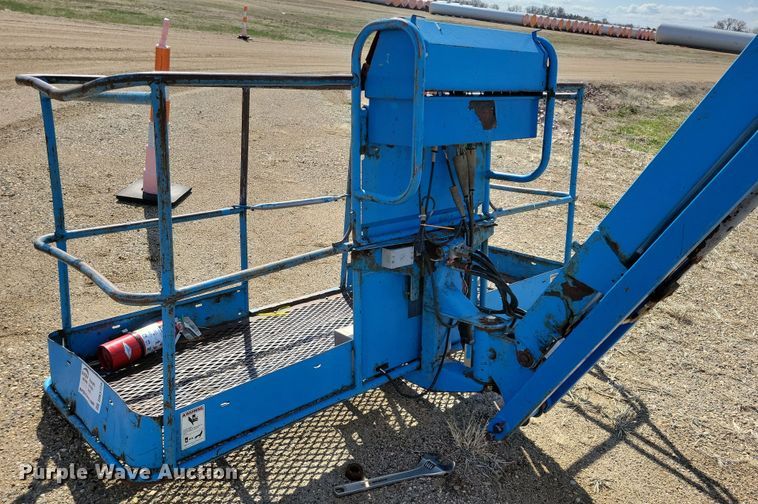 image for item DN3728 2008 Genie S-85 boom lift