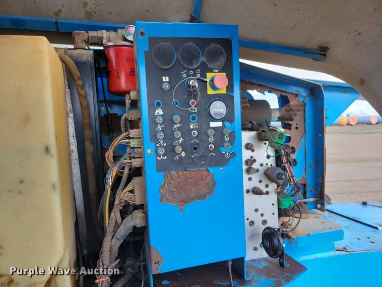 image for item DN3728 2008 Genie S-85 boom lift