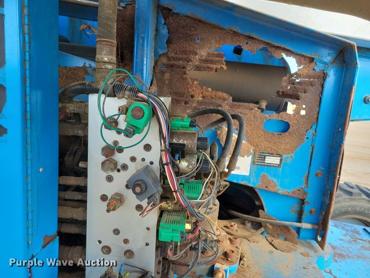 image for item DN3728 2008 Genie S-85 boom lift