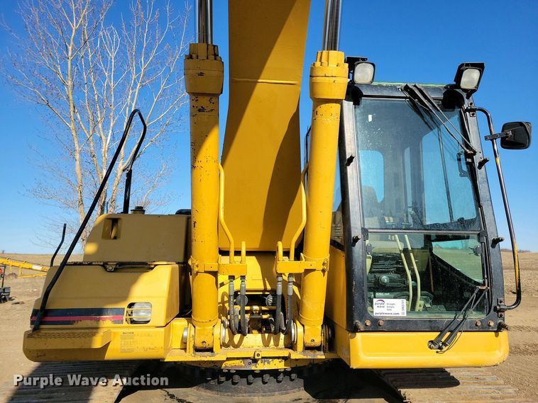image for item DN3731 1999 Caterpillar 325BL excavator