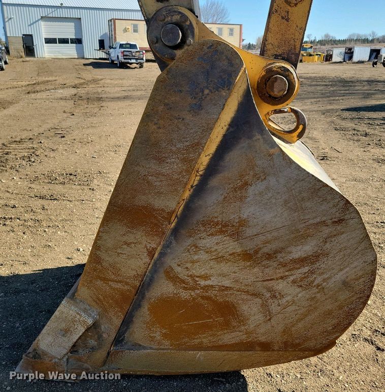 image for item DN3731 1999 Caterpillar 325BL excavator