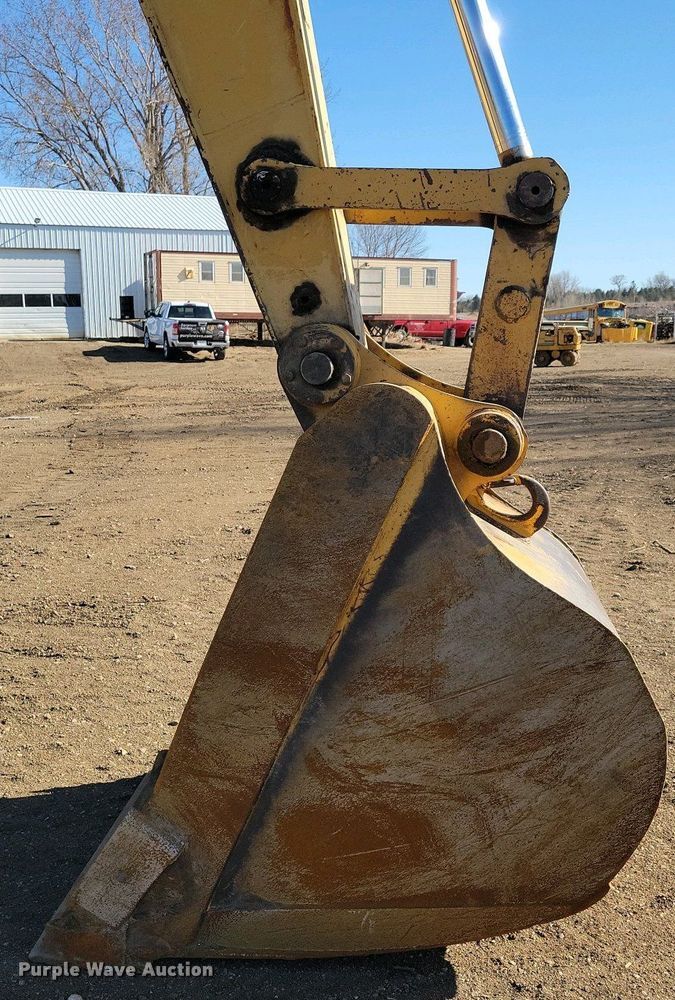 image for item DN3731 1999 Caterpillar 325BL excavator