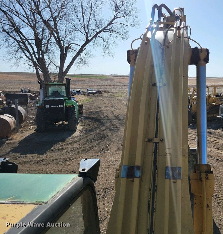 image for item DN3731 1999 Caterpillar 325BL excavator