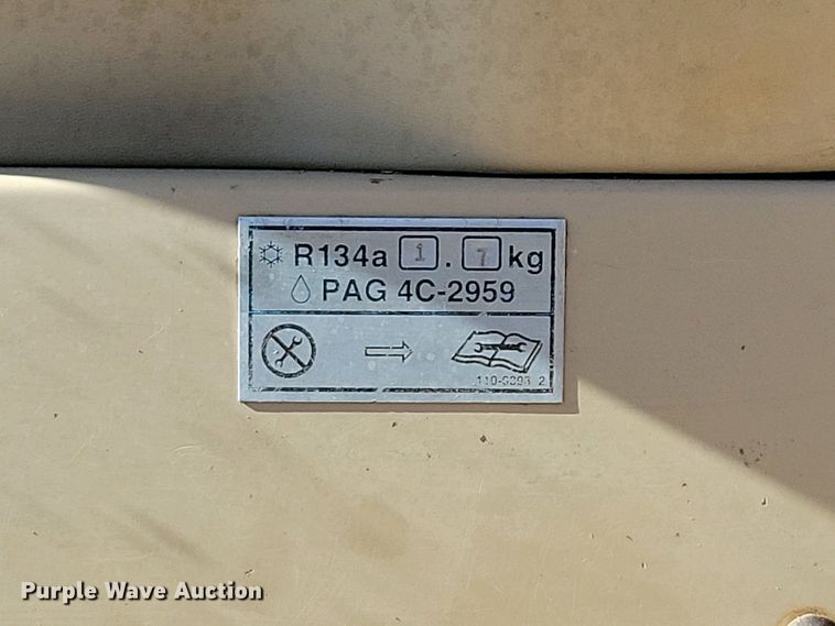 image for item DN3731 1999 Caterpillar 325BL excavator