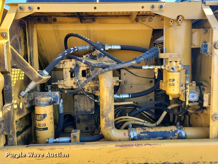 image for item DN3731 1999 Caterpillar 325BL excavator