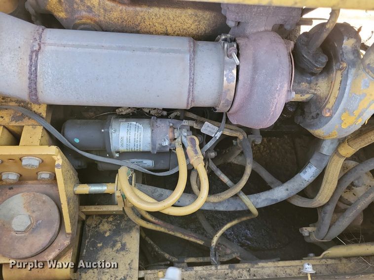 image for item DN3731 1999 Caterpillar 325BL excavator