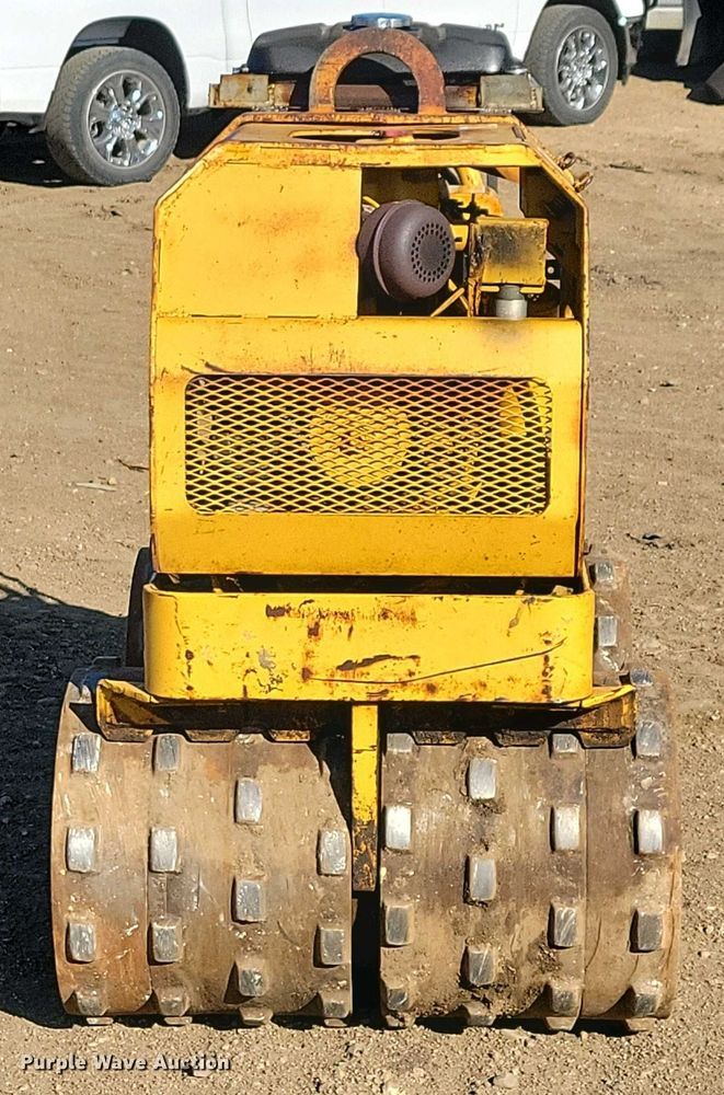 image for item DN3732 1991 Vermeer TC23-33 trench compactor