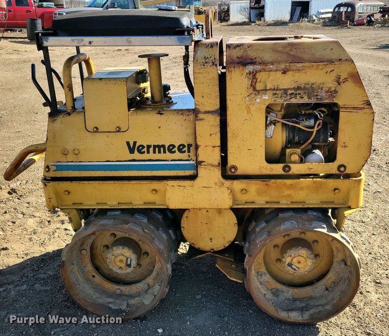 image for item DN3732 1991 Vermeer TC23-33 trench compactor