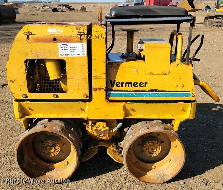 image for item DN3732 1991 Vermeer TC23-33 trench compactor
