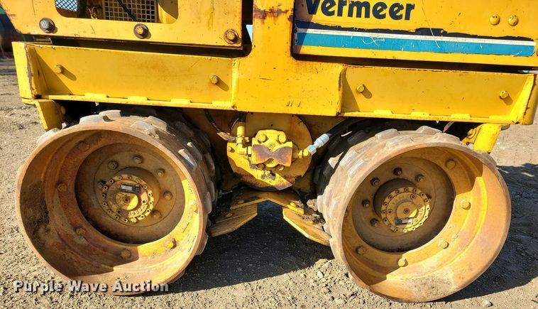 image for item DN3732 1991 Vermeer TC23-33 trench compactor