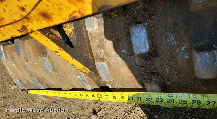 image for item DN3732 1991 Vermeer TC23-33 trench compactor