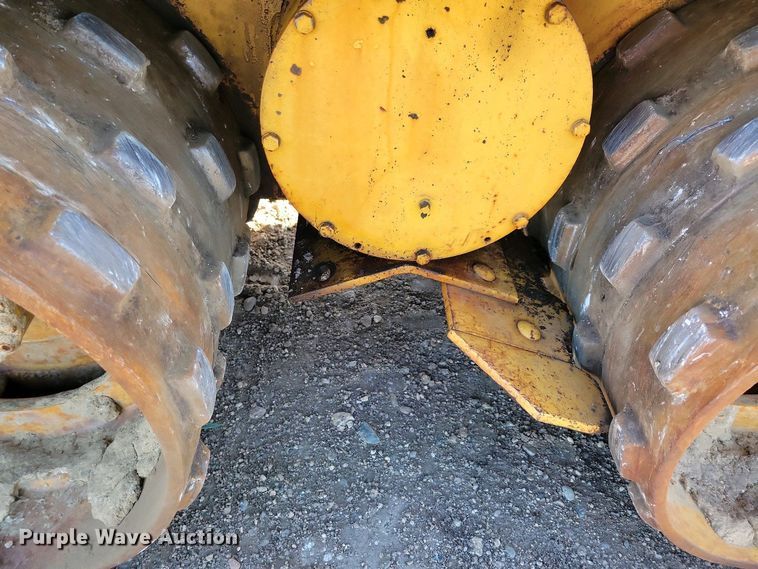 image for item DN3732 1991 Vermeer TC23-33 trench compactor