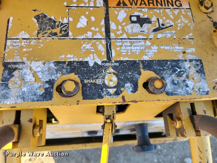 image for item DN3732 1991 Vermeer TC23-33 trench compactor