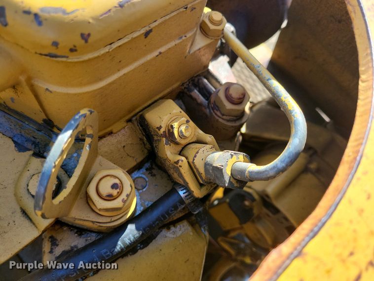 image for item DN3732 1991 Vermeer TC23-33 trench compactor