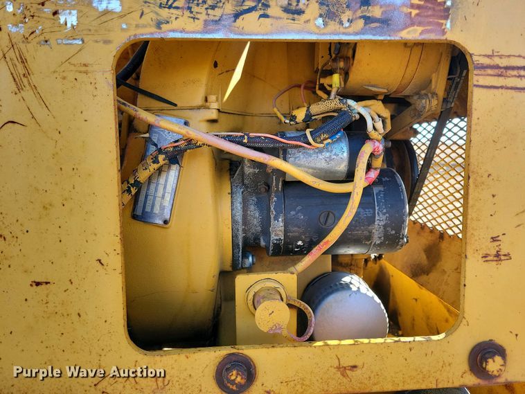 image for item DN3732 1991 Vermeer TC23-33 trench compactor