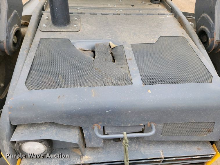 image for item DN3738 2023 John Deere 320G skid steer loader