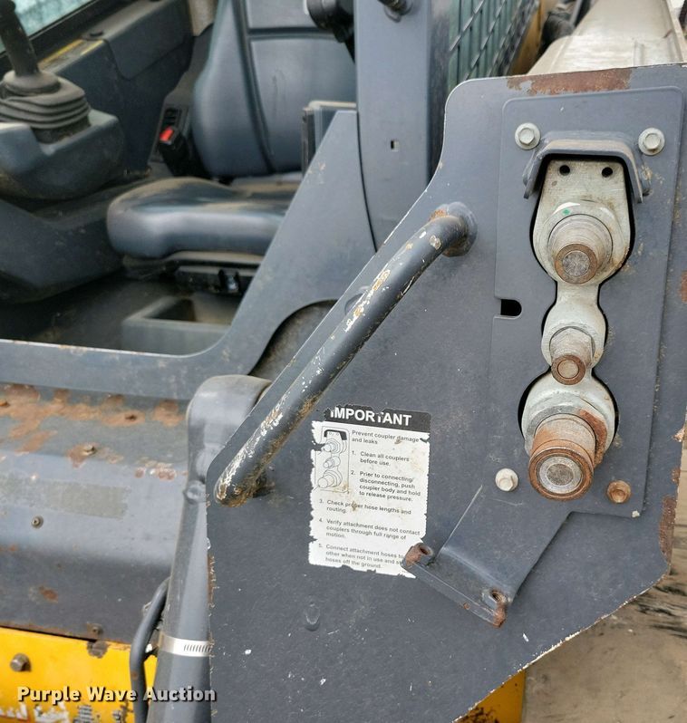 image for item DN3738 2023 John Deere 320G skid steer loader