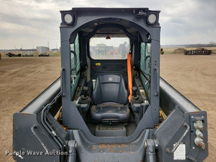 image for item DN3738 2023 John Deere 320G skid steer loader