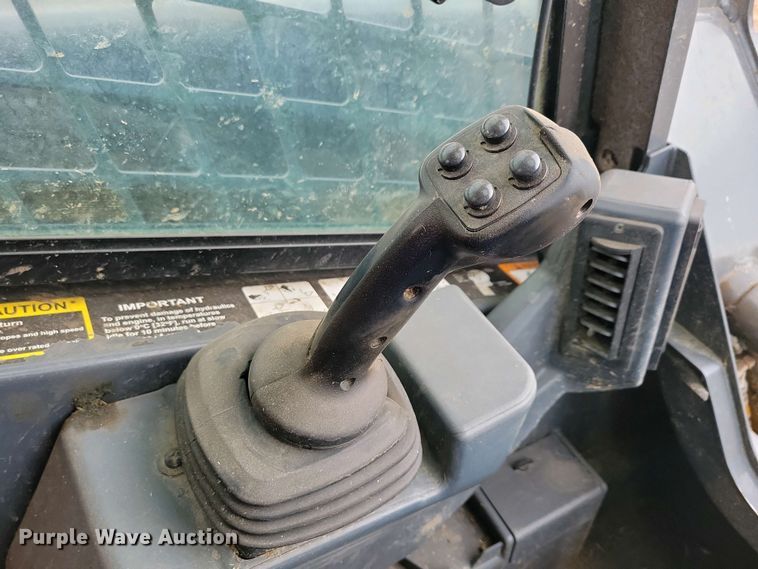 image for item DN3738 2023 John Deere 320G skid steer loader