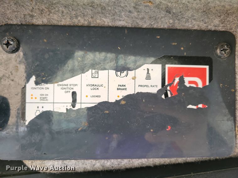 image for item DN3738 2023 John Deere 320G skid steer loader