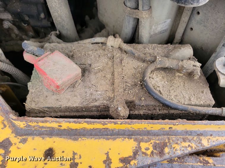 image for item DN3738 2023 John Deere 320G skid steer loader