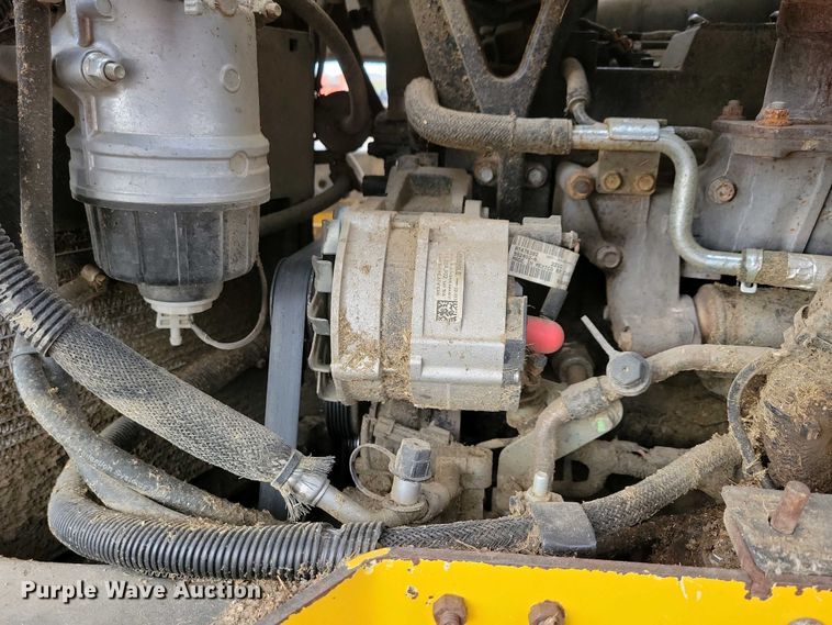 image for item DN3738 2023 John Deere 320G skid steer loader