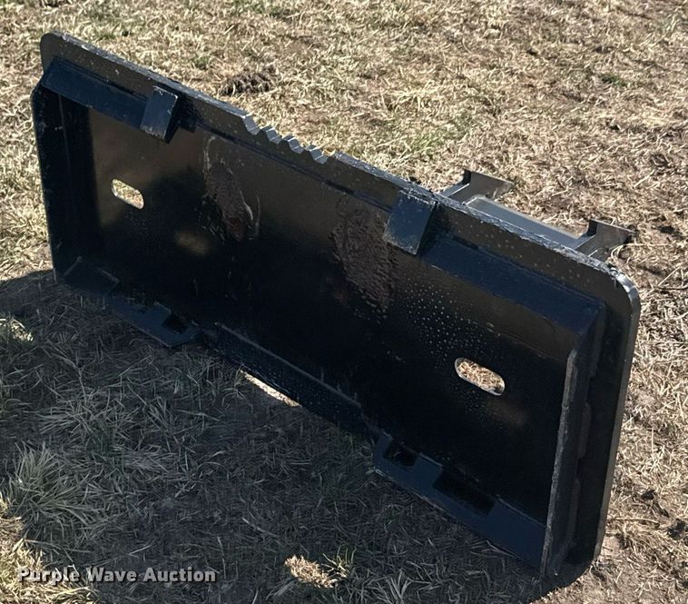 image for item DO0674 Kit Containers QT-RD skid steer rock digger