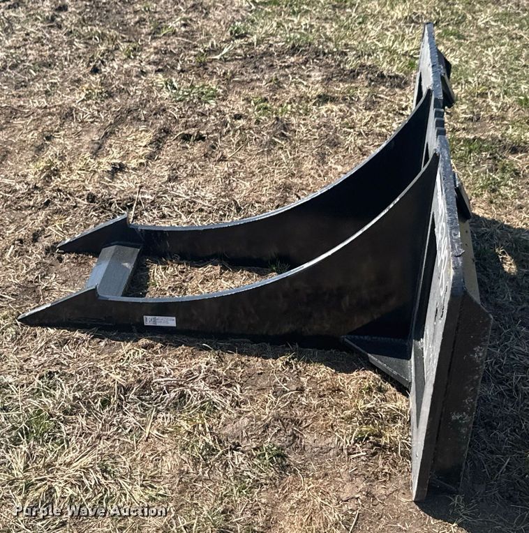 image for item DO0674 Kit Containers QT-RD skid steer rock digger