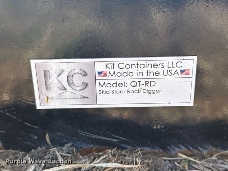 image for item DO0674 Kit Containers QT-RD skid steer rock digger