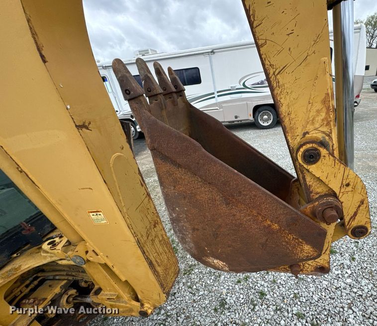 image for item DO0742 2000 Caterpillar 416C backhoe