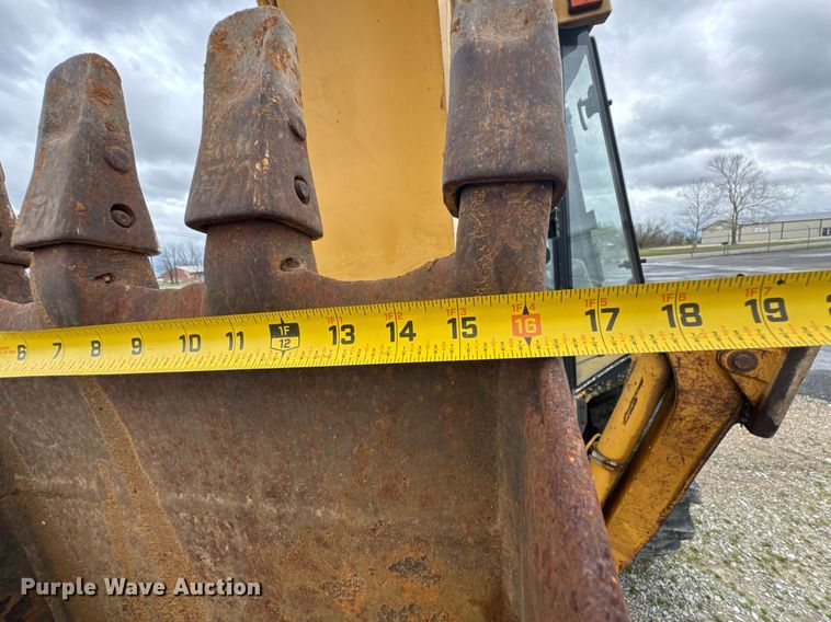 image for item DO0742 2000 Caterpillar 416C backhoe