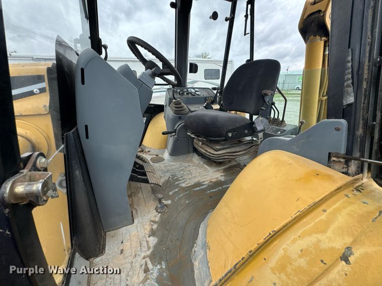 image for item DO0742 2000 Caterpillar 416C backhoe
