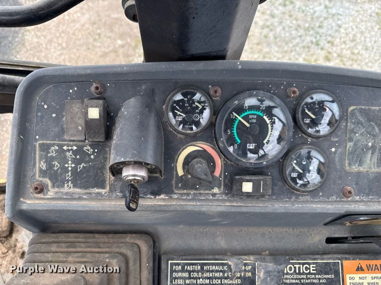 image for item DO0742 2000 Caterpillar 416C backhoe