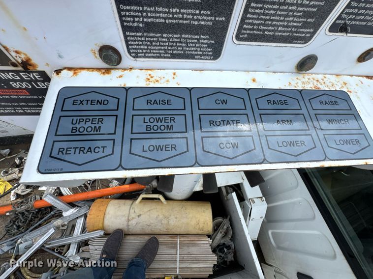 image for item DO0768 2007 Freightliner Business Class M2 bucket truck