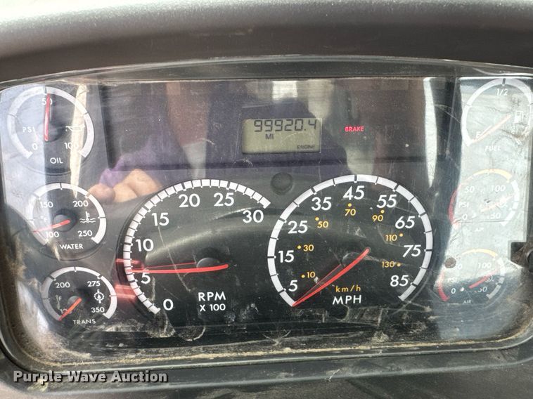 image for item DO0768 2007 Freightliner Business Class M2 bucket truck