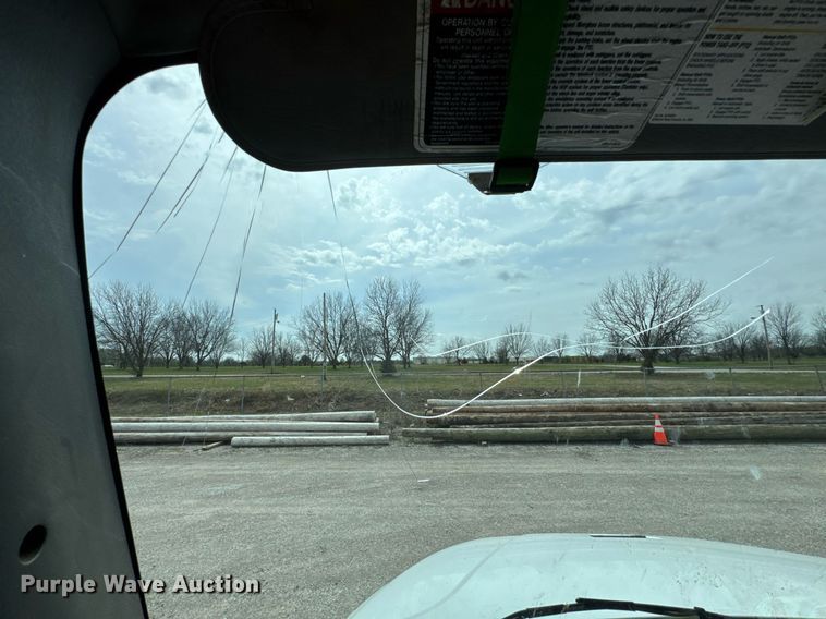 image for item DO0768 2007 Freightliner Business Class M2 bucket truck