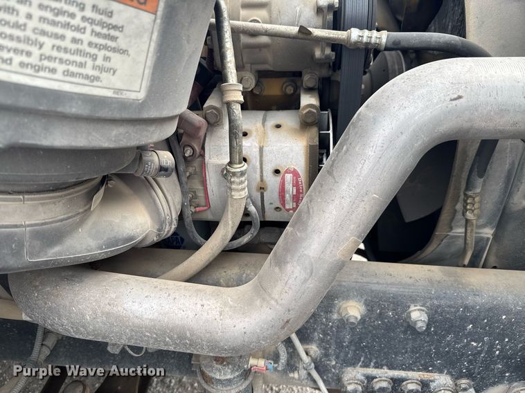 image for item DO0768 2007 Freightliner Business Class M2 bucket truck